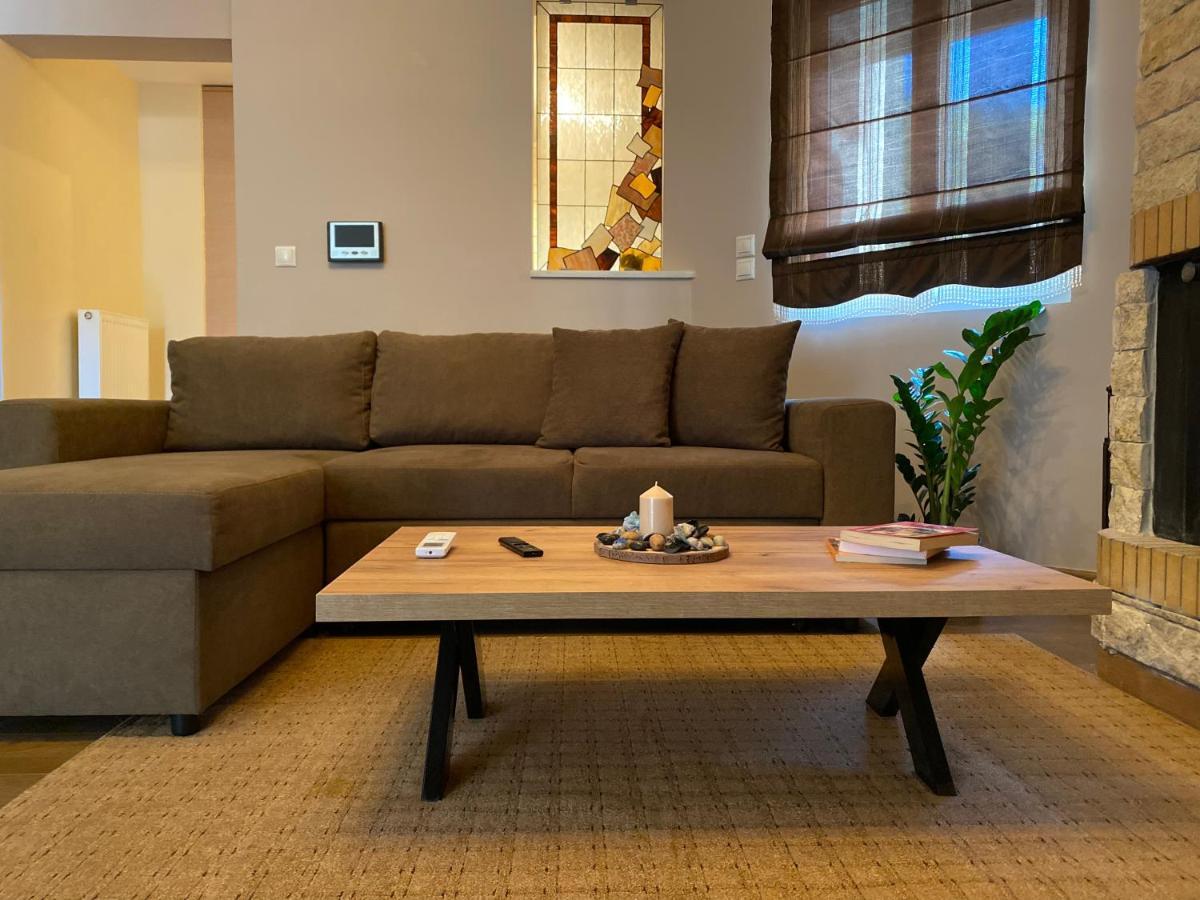 Resthouse Artemida Apartment ภายนอก รูปภาพ
